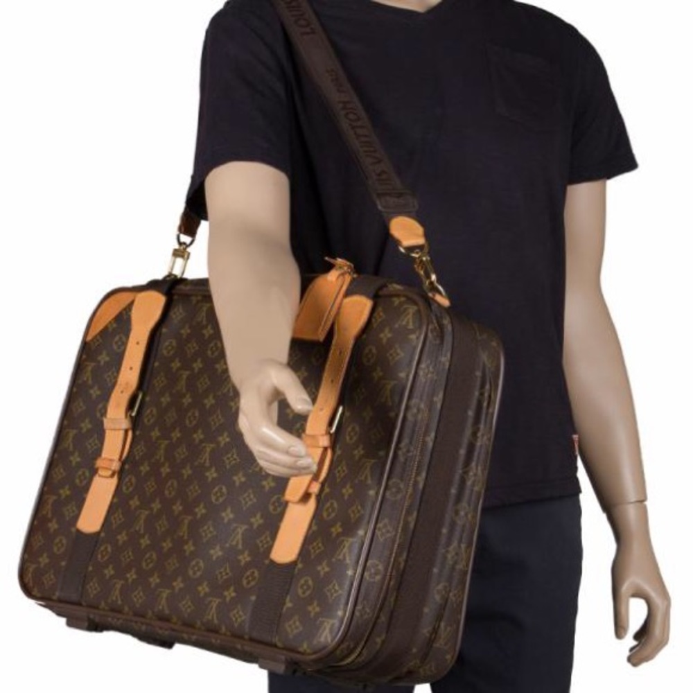 Satellite suitcase carryon Louis Vuitton
